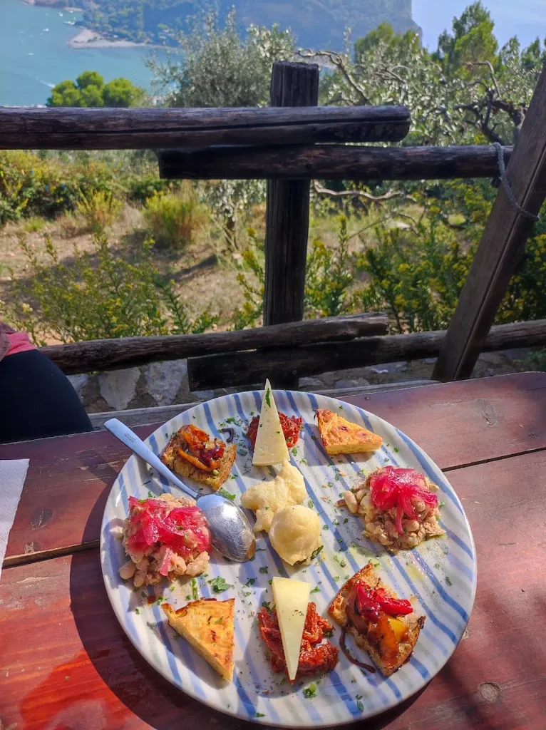 Rifugio Ristorante con vista_Portovenere_slider_image_2