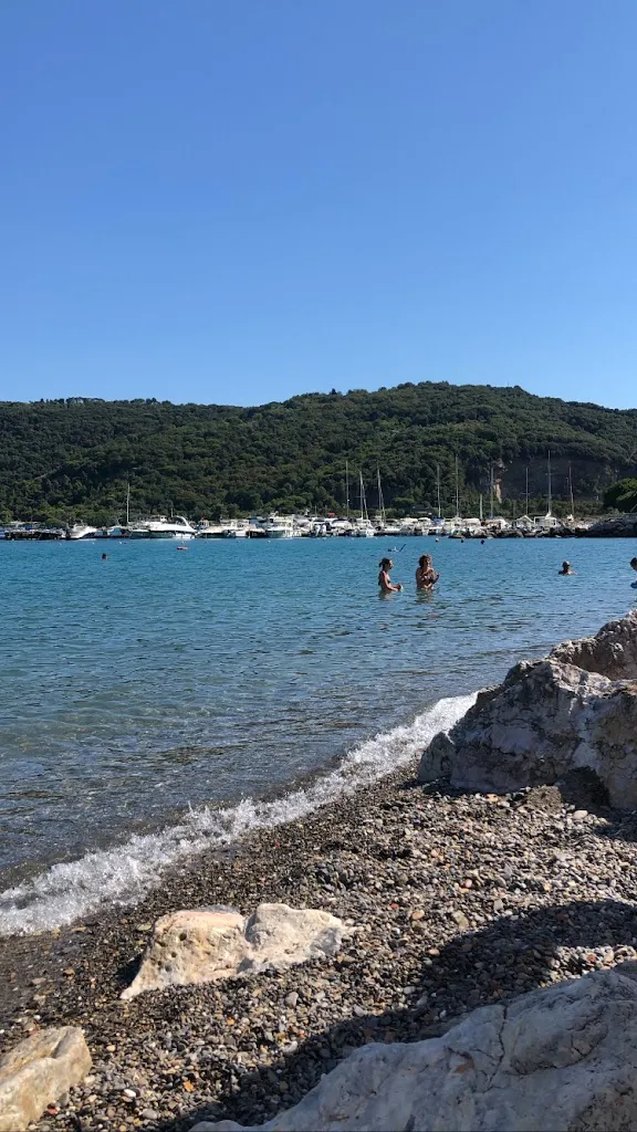 Asli hetemoğlu_Spiaggia di Arenella_Portovenere_review
