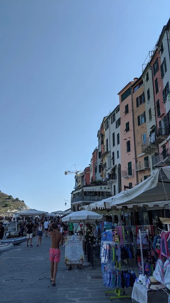 Kristjan V_La Vigna_Portovenere_review