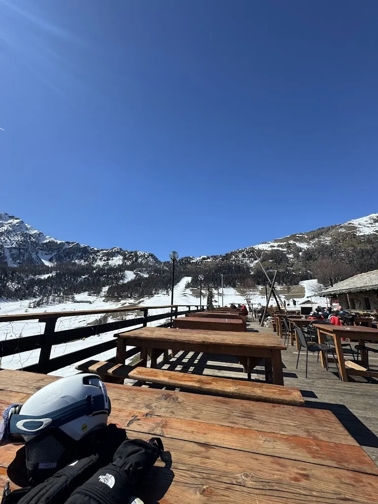 Olga Papazisi_La Montanara_Mongnod_review