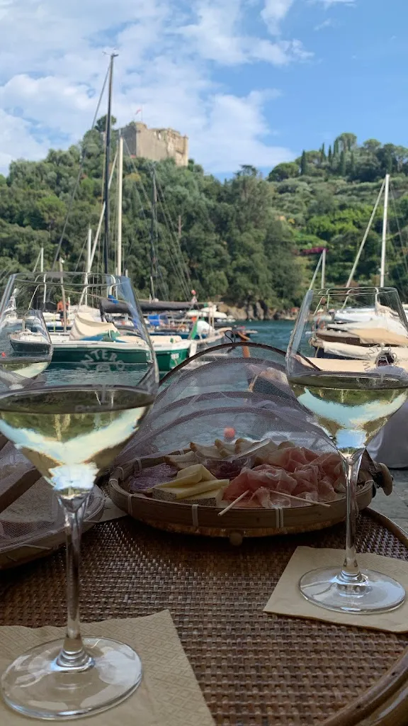 Fani Papadimitriou_Winterose Wine Bar_Portofino_review