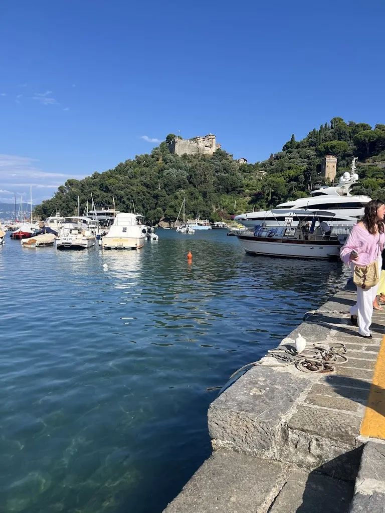 Island of capri_Portofino_slider_image_2