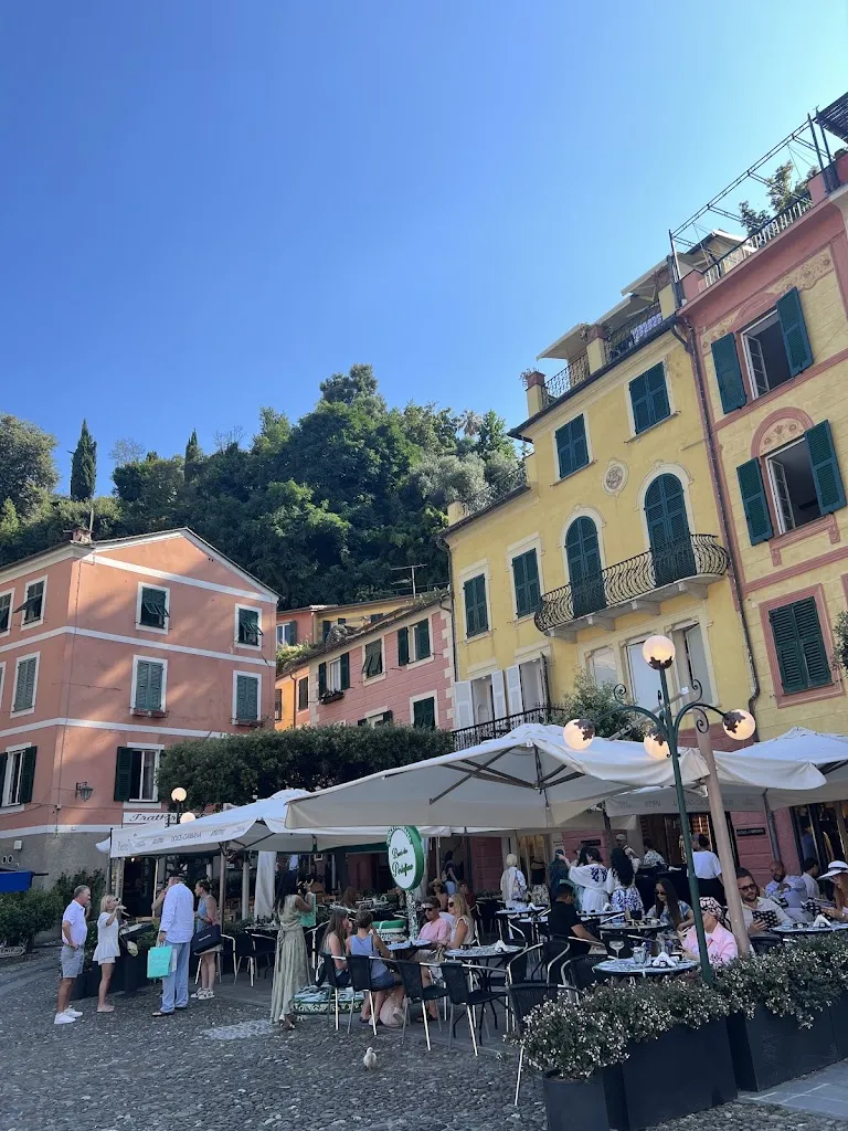 Island of capri_Portofino_slider_image_3