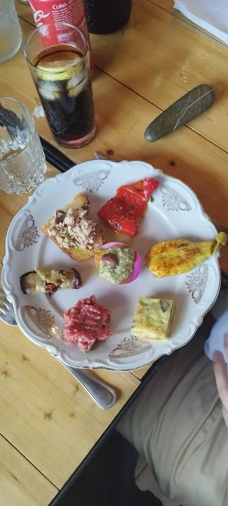 D Kemper_Agriturismo Casamagni_Prelà Castello_review