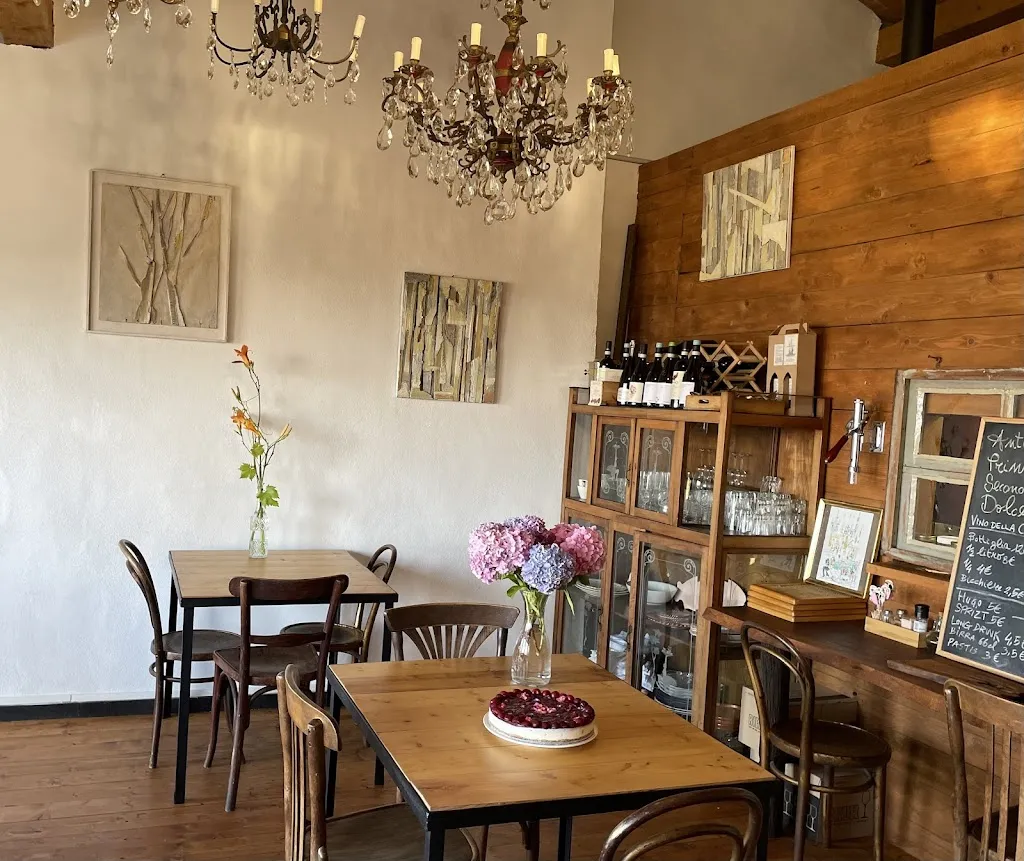 Agriturismo Casamagni restaurant in Prelà Castello