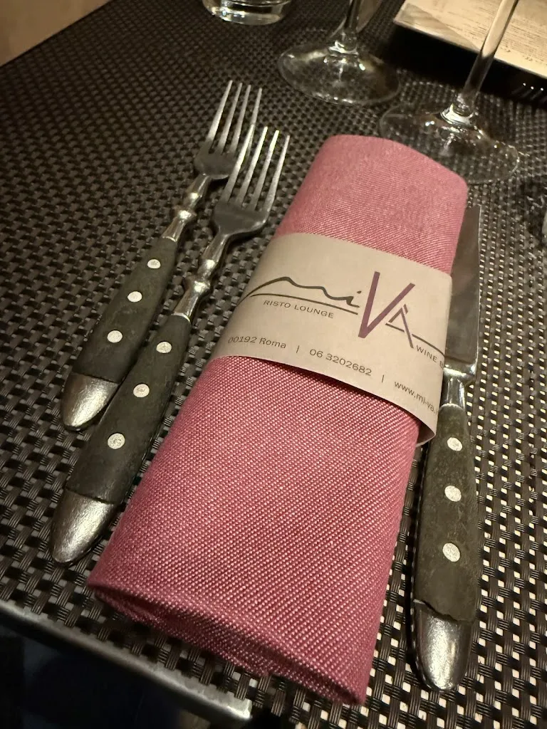 Petya Stoeva_MiVà_Prati_review