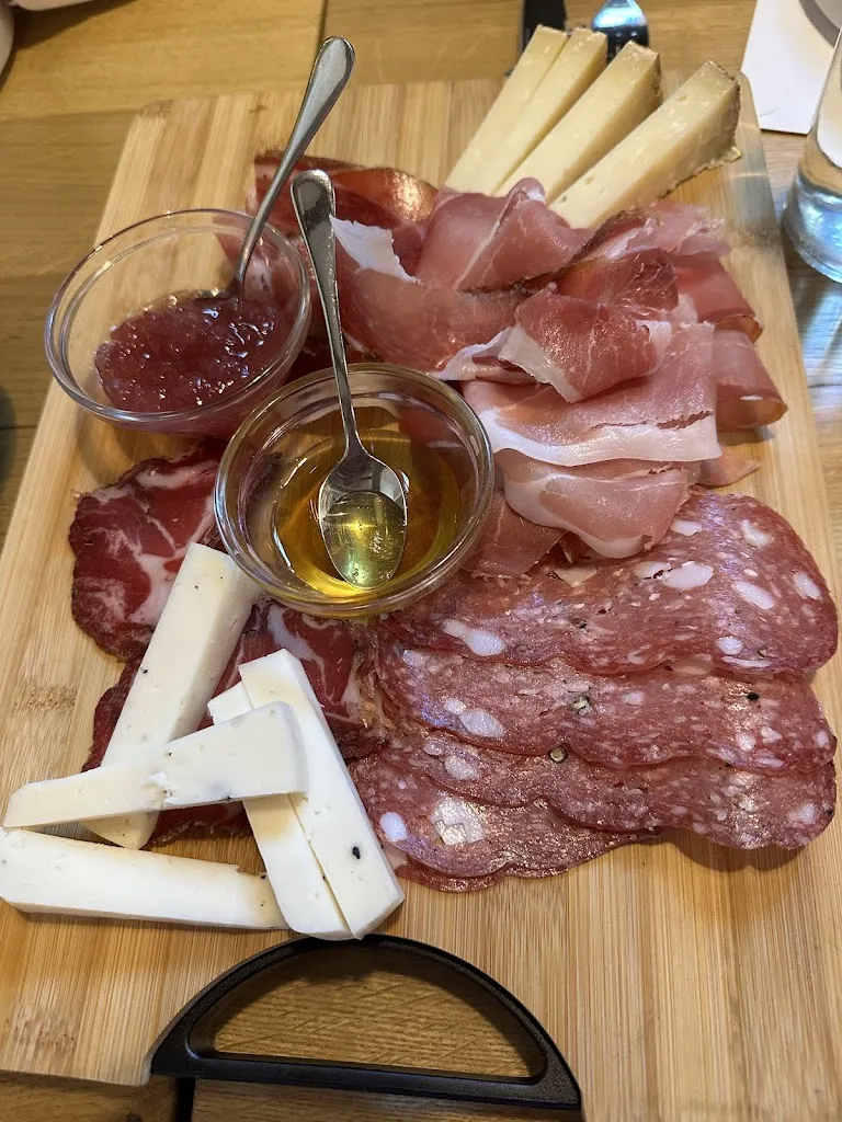 Britton Inkley_TheGusto Cucina con Enoteca_Prati_review