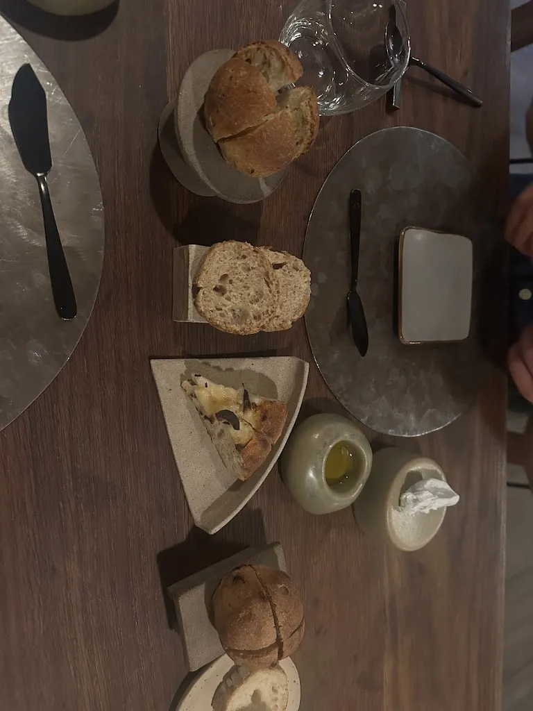 kellie horan_Carter Oblio_Prati_review