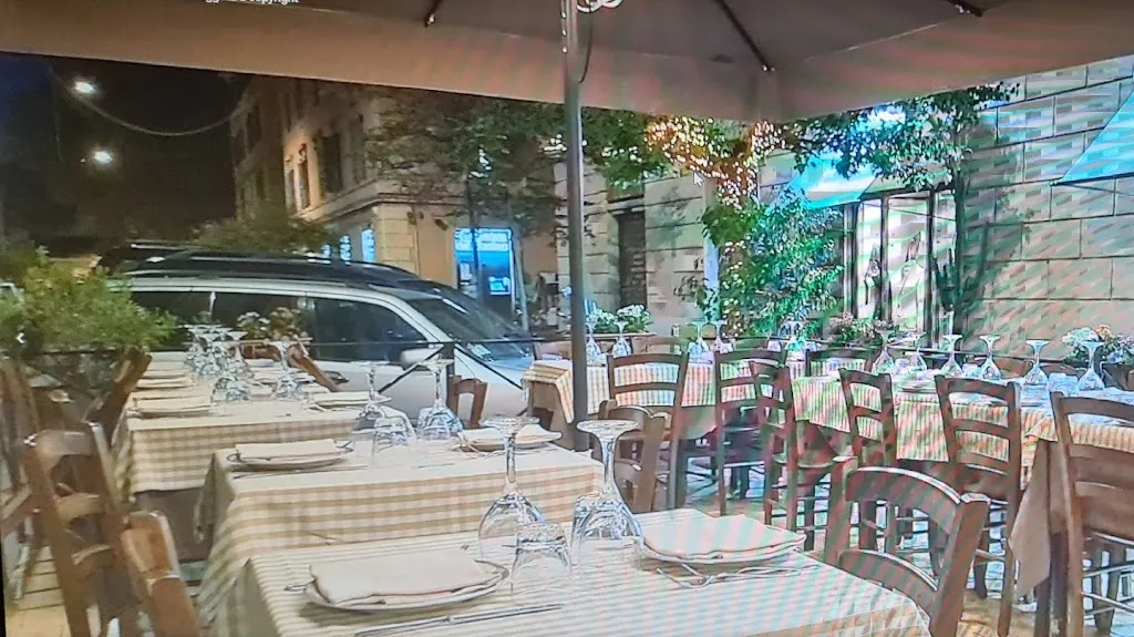 Osteria Ragno d'oro restaurant in Prati