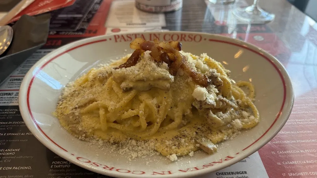 Lasse Skou_Pasta in Corso Cavour-Prati_Prati_review