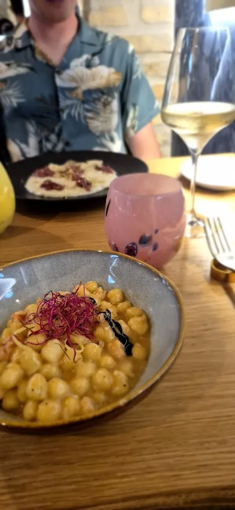 Lukas Brida_Aqualunae_Prati_review