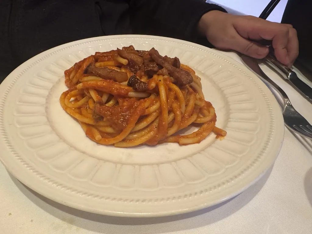 Kathryn Morcos_Alla Rampa dei Gracchi_Prati_review