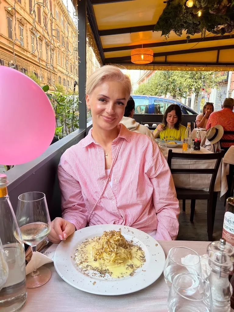 Sonia Lenifker-Razumovsky_OSTERIA FARUSO_Prati_recensione