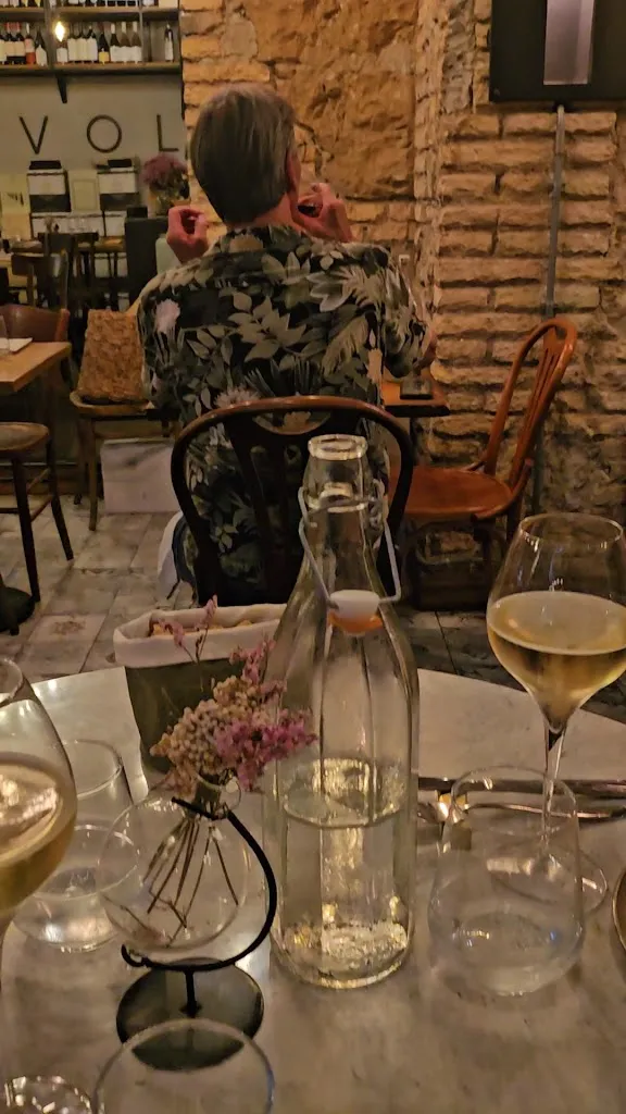 TAVOLA BOTTIGLIERIA CON CUCINA_Prati_slider_image_2