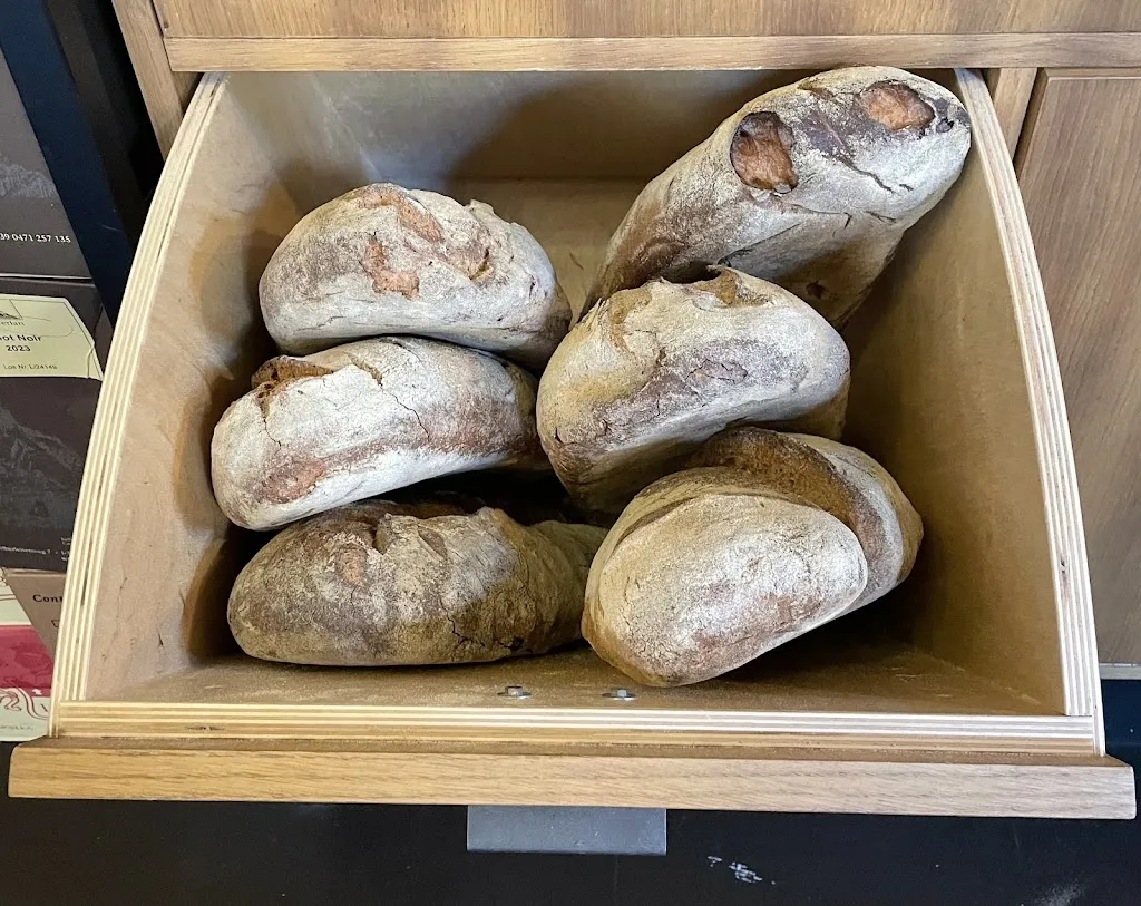 TAVOLA BOTTIGLIERIA CON CUCINA_Prati_slider_image_3