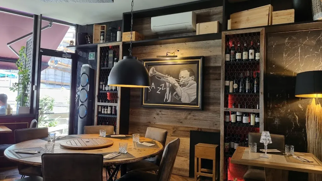 Alexander R_Teo's Food & Music_Recco_review