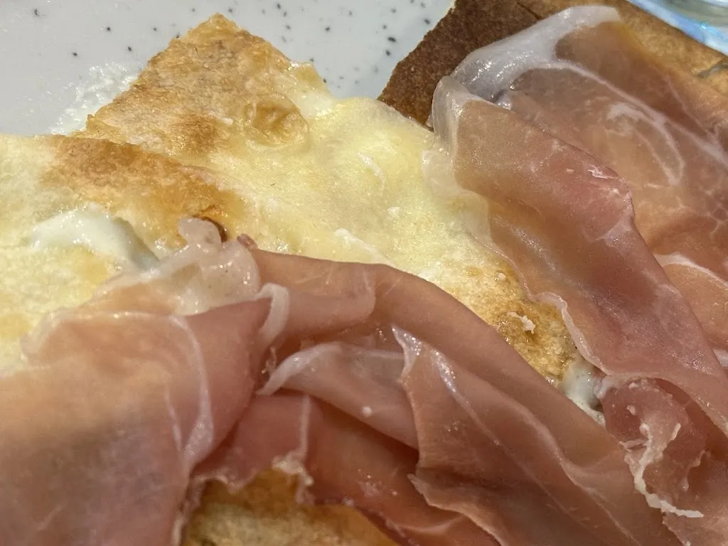 Marcus Puschmann_A' Caladda_Recco_review