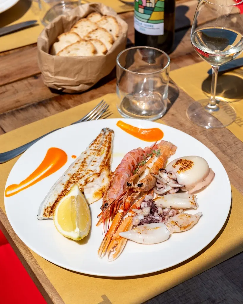 Trattoria Tamanaco_Riomaggiore_slider_image_2