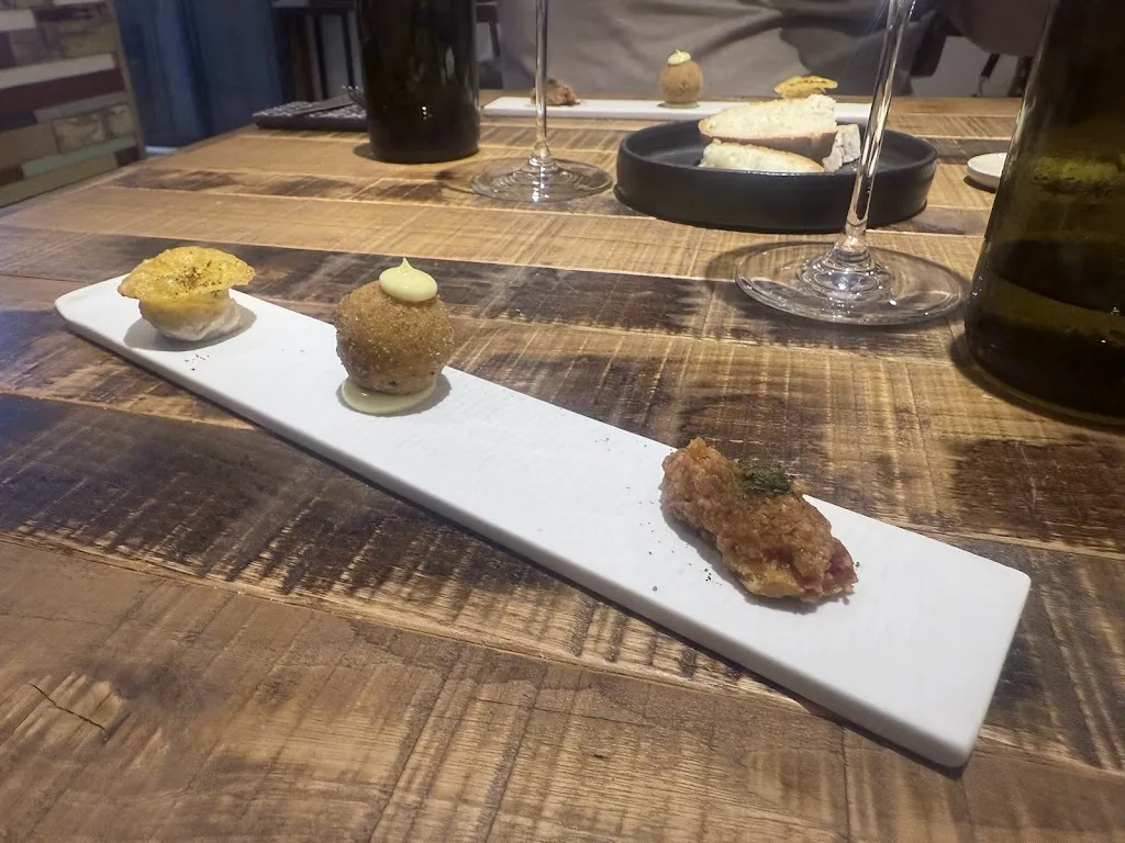 Edmund Osbaldeston_Fuori Rotta_Riomaggiore_review