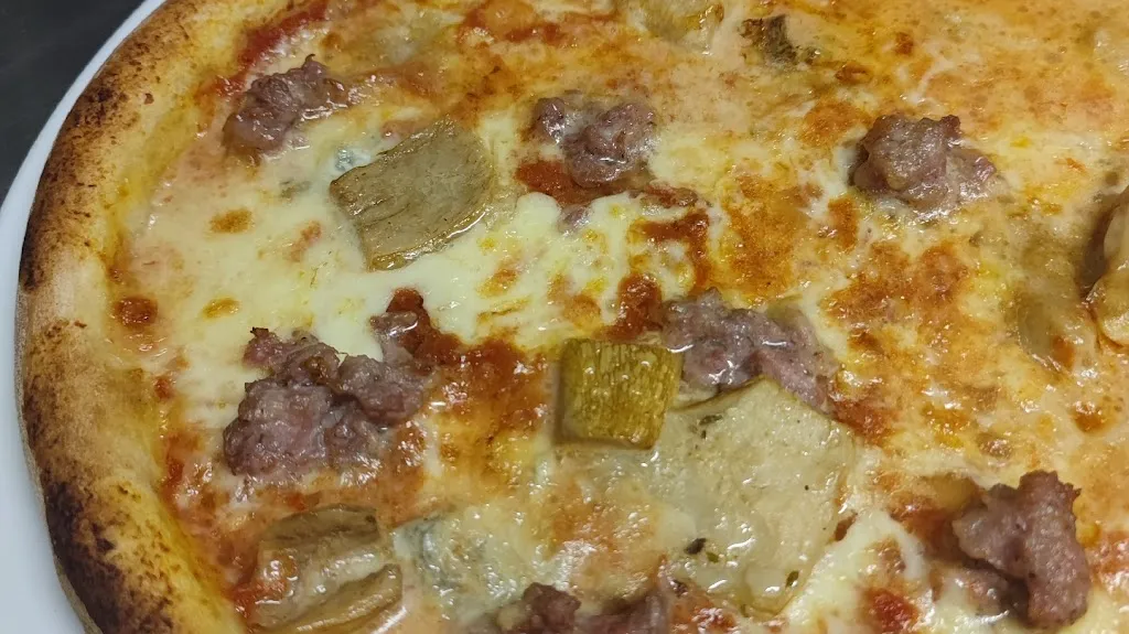 PIZZERIA KEPRIS_Riomaggiore_slider_image_3