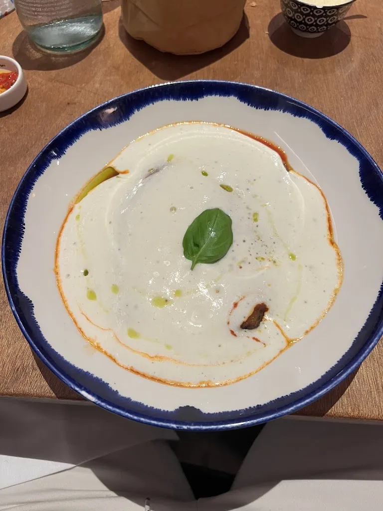 Zackery Lee_Il Grottino_Riomaggiore_review