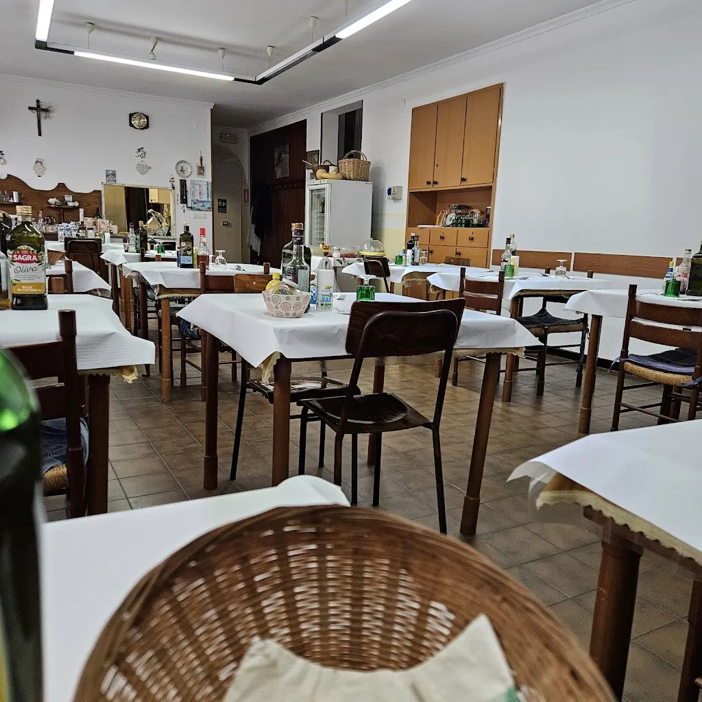 Roberto Bruzzone_Bar Italia_Rossiglione_review