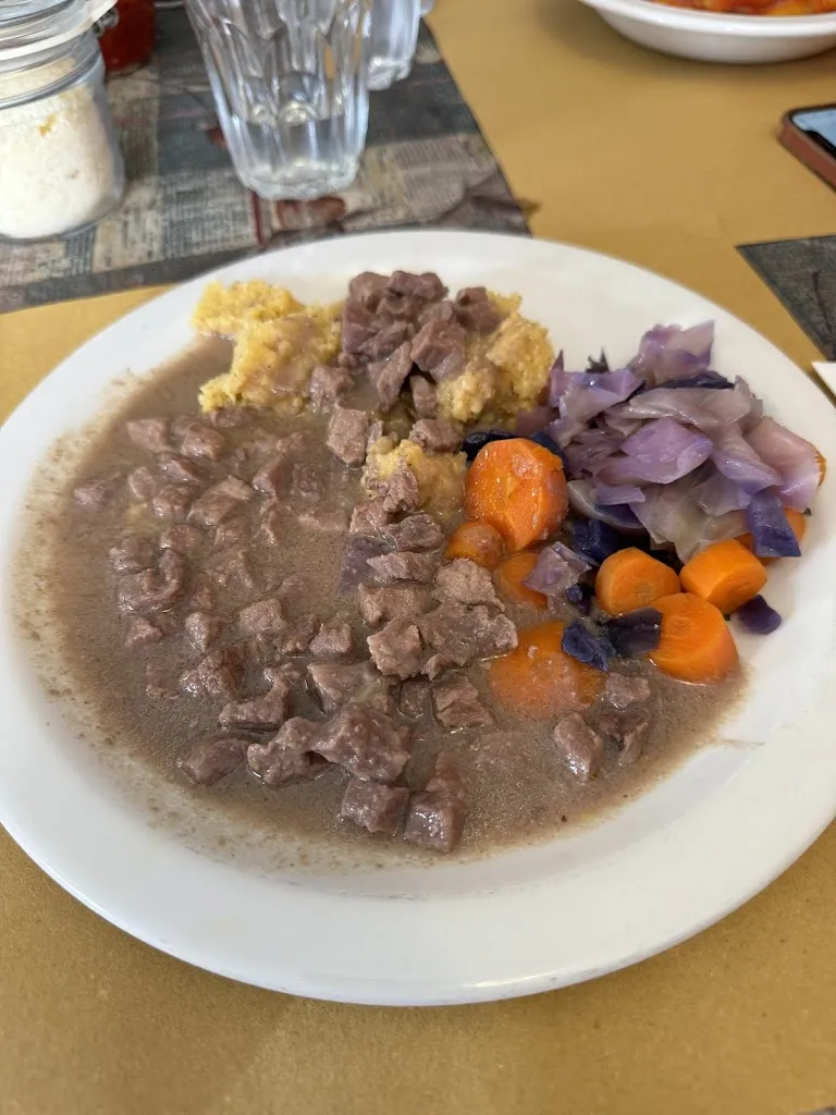 Trattoria Lo Creichen_Morgex_slider_image_3