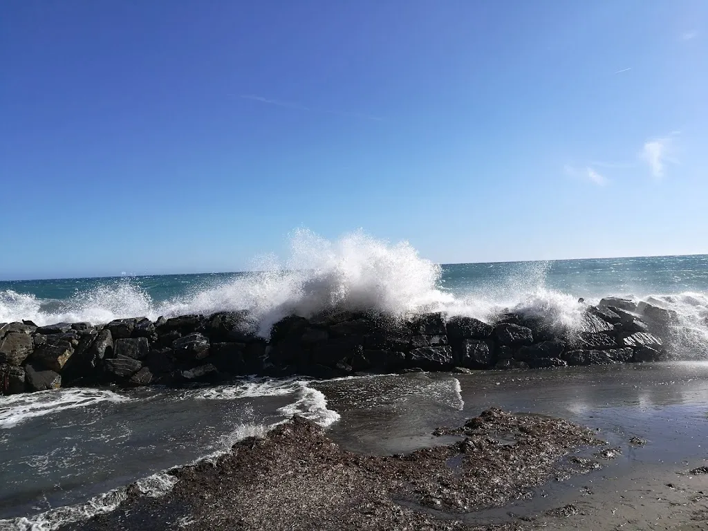 Janusz Dębski_Bagni U Nustromu_San Lorenzo al Mare_review
