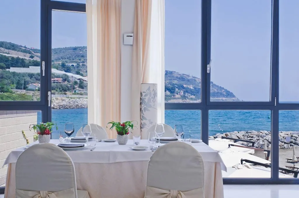Ristorante Le Camelie_San Lorenzo al Mare_slider_image_1