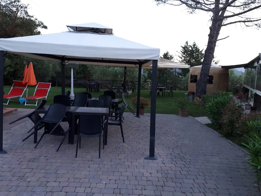 Agriturismo le quattro stagioni restaurant in Santo Stefano di Magra