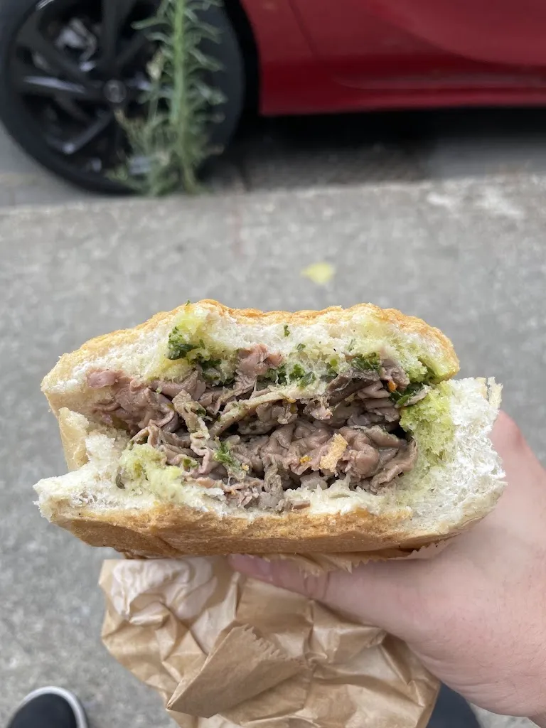 Matteo Garibotto_Salvo Street Food Porchetta_Santo Stefano di Magra_review