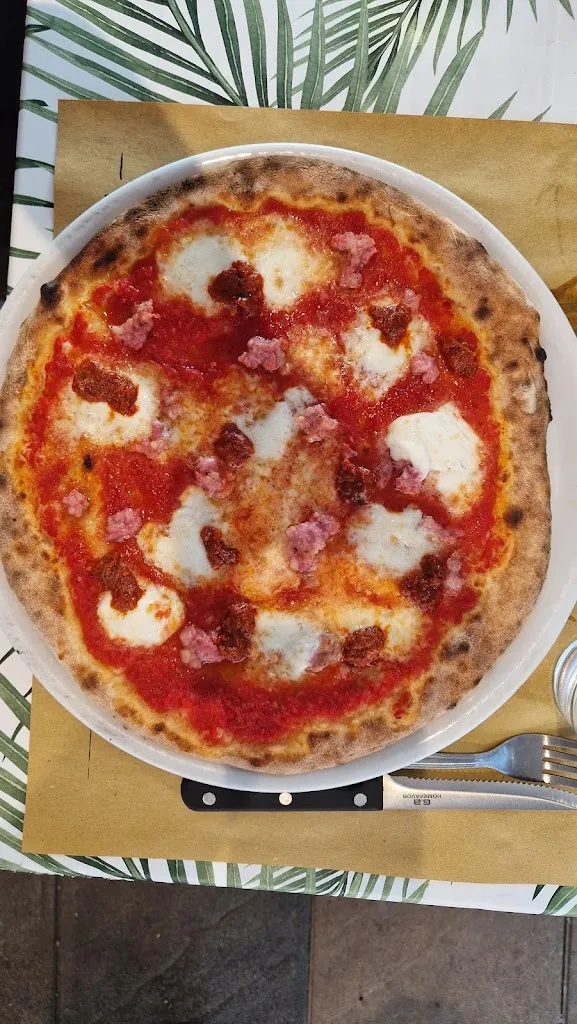 Michal Vlkovič_Il Borgo_Santo Stefano di Magra_review