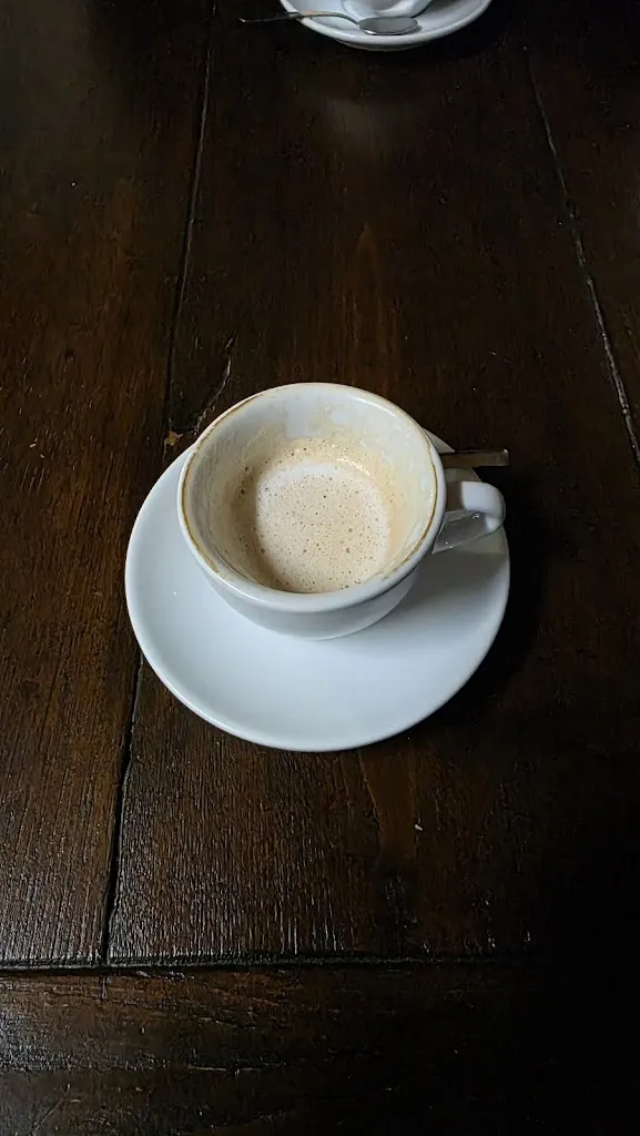 Fox Urbex_Bar Lidamo_Santo Stefano di Magra_review