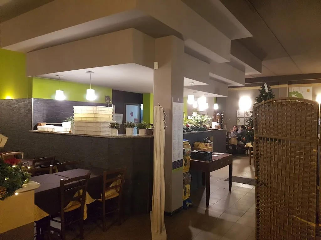 Pizzeria Mediterranea_Santo Stefano di Magra_slider_image_1