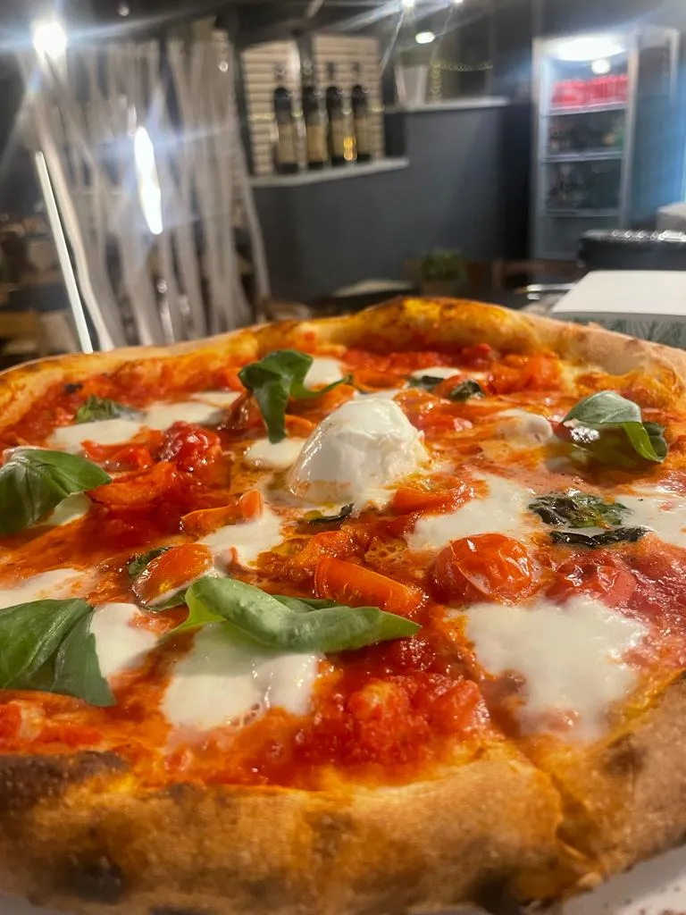 Pizzeria Mediterranea_Santo Stefano di Magra_slider_image_2