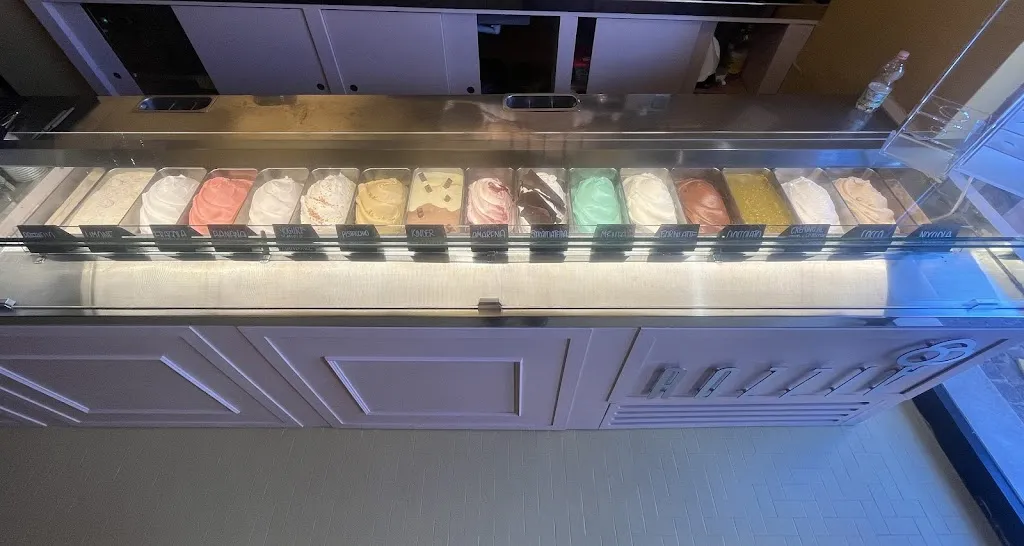 Gelateria Rozzia restaurant in Santo Stefano di Magra