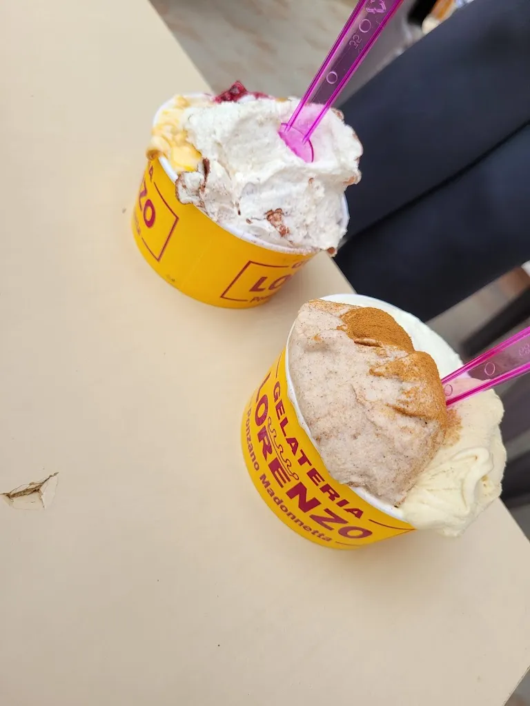 Jan Mts_Gelateria Lorenzo_Santo Stefano di Magra_review