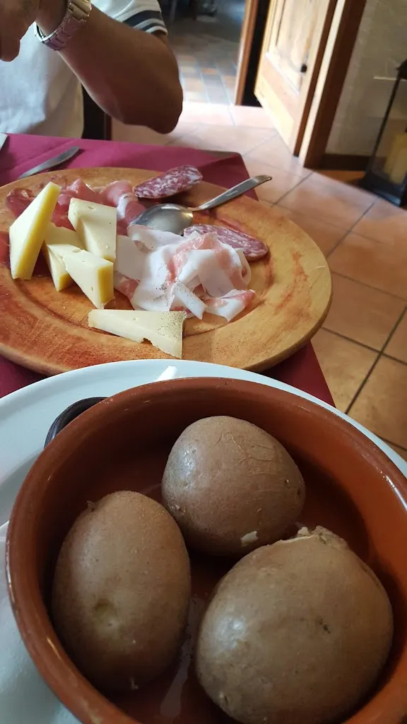 Menü_Locanda delle Miniere Ollomont_Ollomont_Bild_6