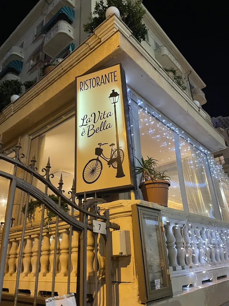 Heidi Campbell_Ristorante La Vita è Bella_San Remo_review