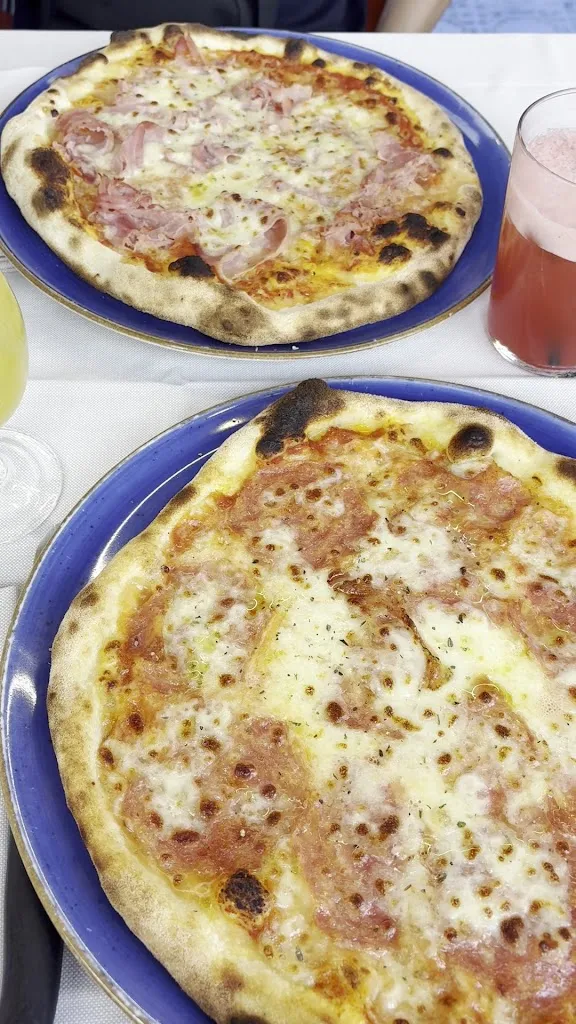 Daniela Rosales_Ristorante Pizzeria Mediterraneo_San Remo_review