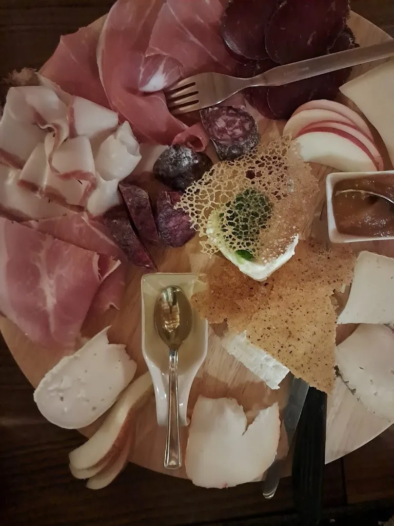 Menu_Ristorante La Taverne_Ollomont_image_1