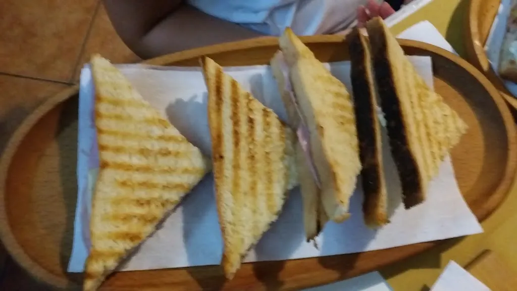 Menu_THE KIOSK Bar Pub Paninoteca_Alfedena_image_6