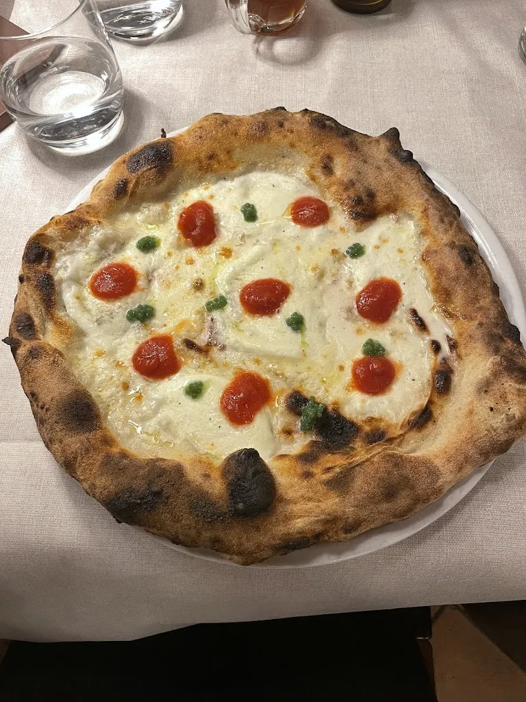 Catherine Shopping_Lo Tatà_La Thuile_review