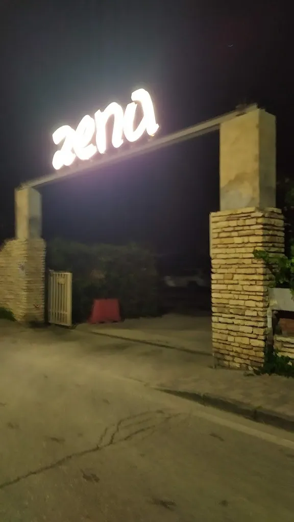 Edward Voskerichian_Zena Mare_Sarzana_review