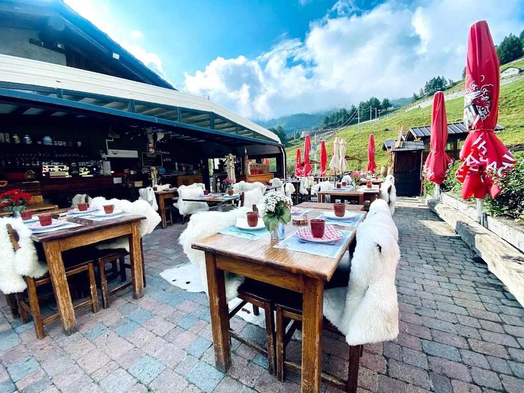 Lo Riondet restaurant in La Thuile