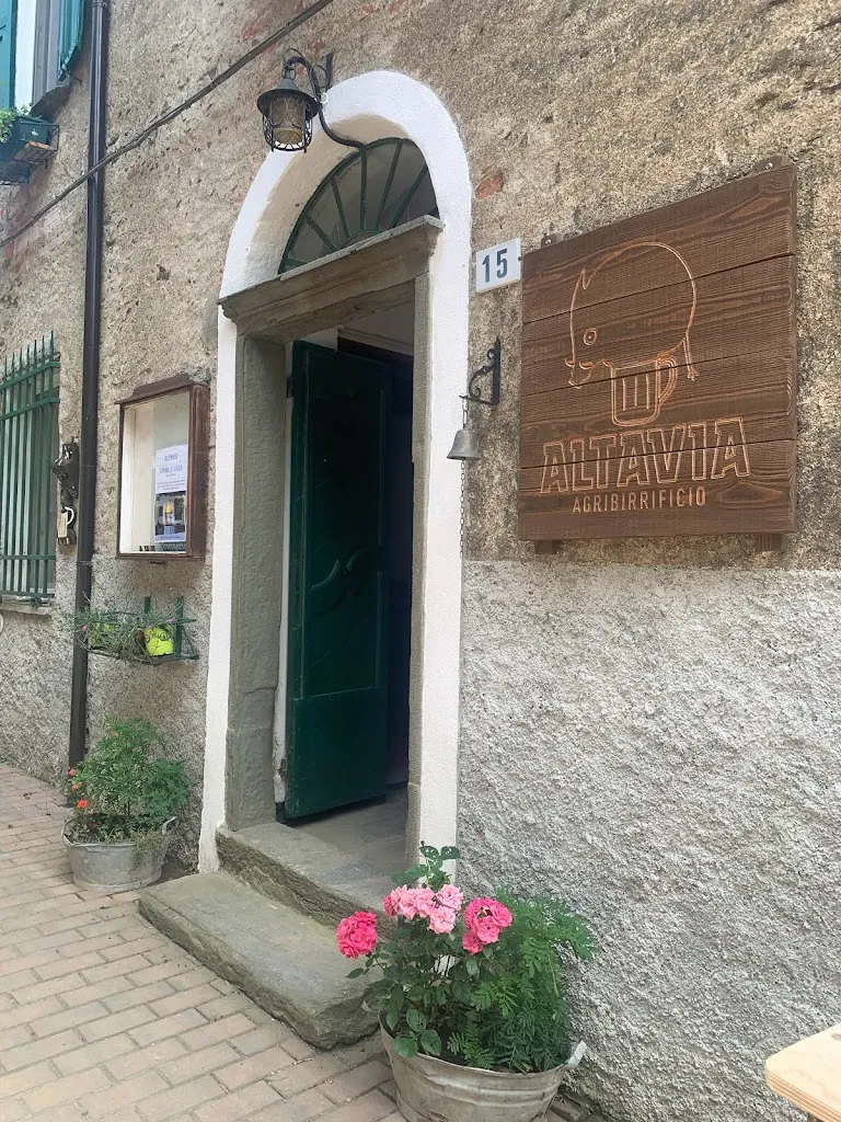 Sede Storica Birrificio Altavia_Sassello_slider_image_1