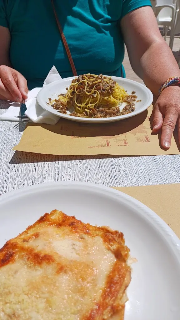 Menu_Bar Levey_Sassello_image_4