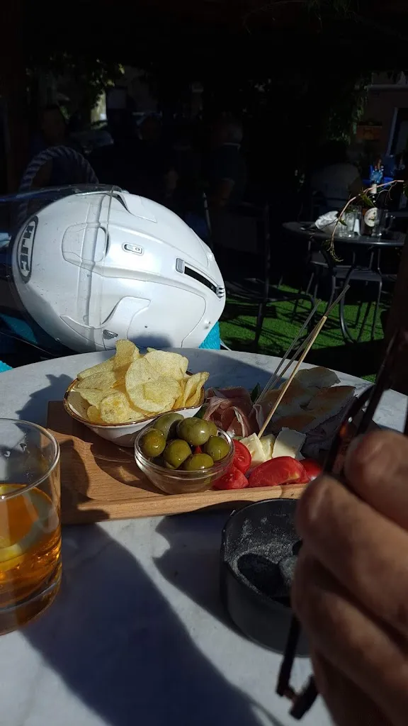 Menu_Bar Levey_Sassello_image_8