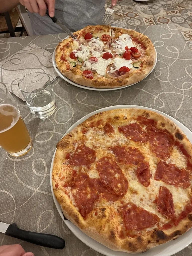 Nathan Carroll_La Piazzetta Savignone_Savignone_review