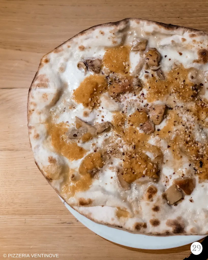 Pizzeria Al 29_Savignone_slider_image_2